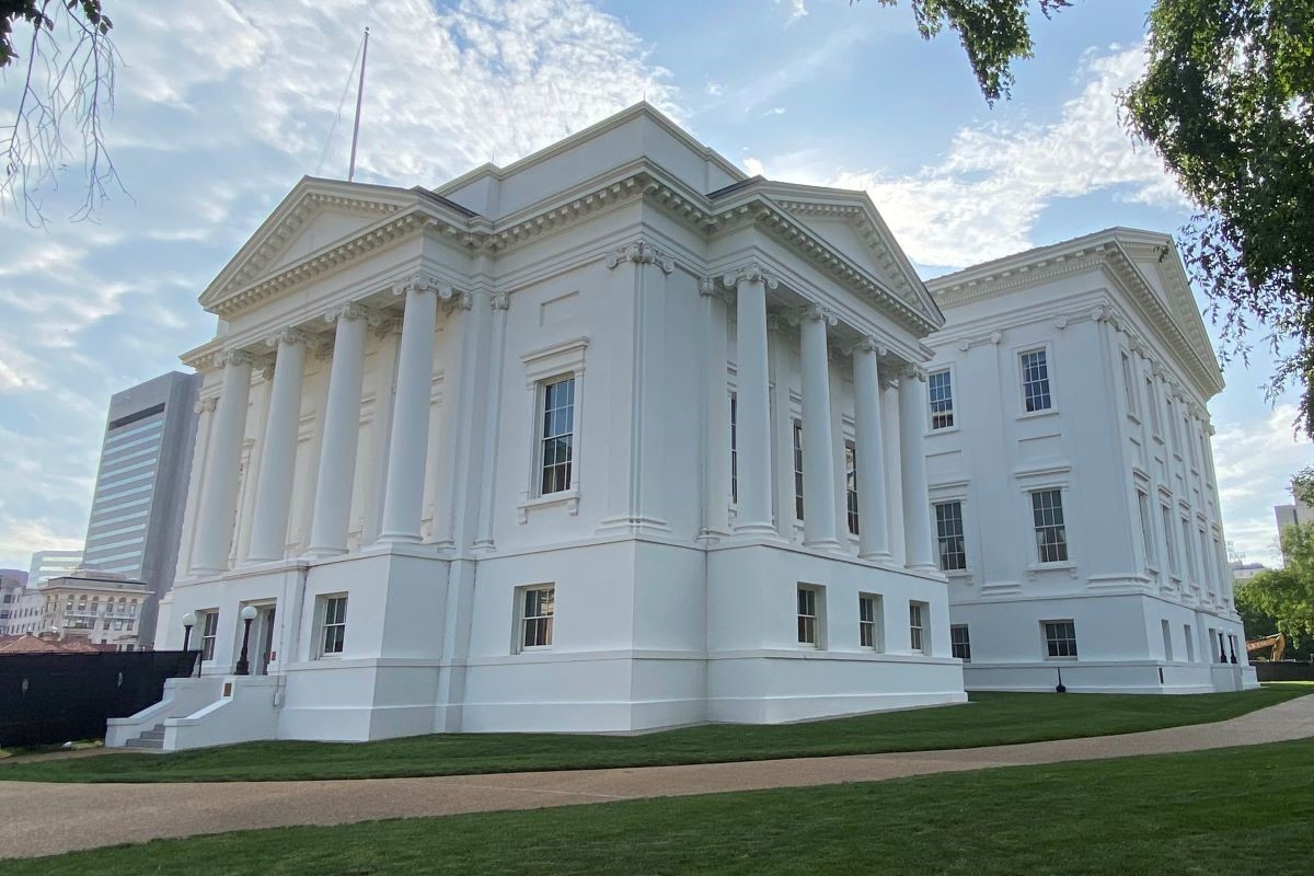 Virginia State Capitol Moisture Intrusion and Skylight Leakage Repair Design